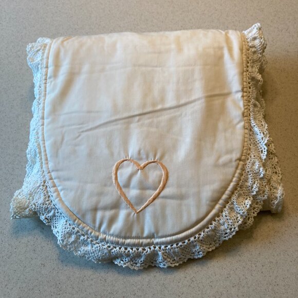 Dresser Buffet Scarf Table Runner Ivory w/ Embroidered Peach Heart on Ends - Picture 5 of 11